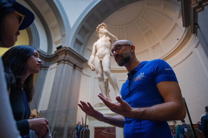 The Best of Florence Walking Tour in a Small Group - How the guides shape the experience