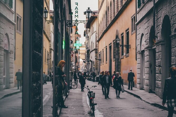 The Best of Florence Walking Tour with Audio Guide and Guide - Palazzo Pitti and the Medici legacy