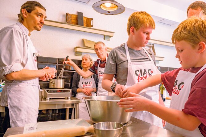 The Italian Way: Pizza and Gelato Class with Unlimited Wine - Unlimited Chianti changes the tone