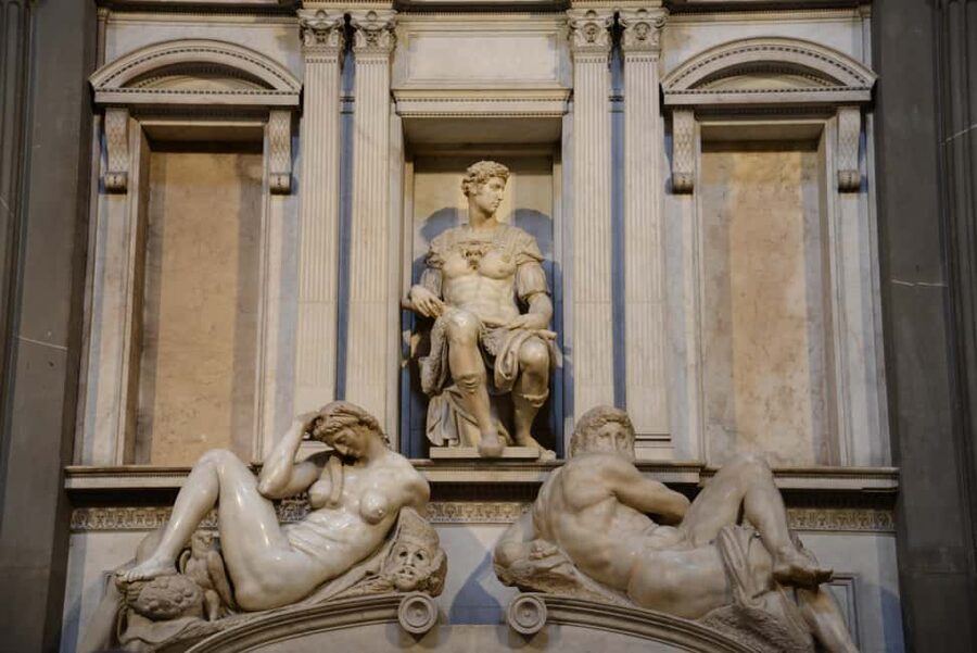 The places of the Medici family: the Palace and the Chapels - Time, access, and practical value