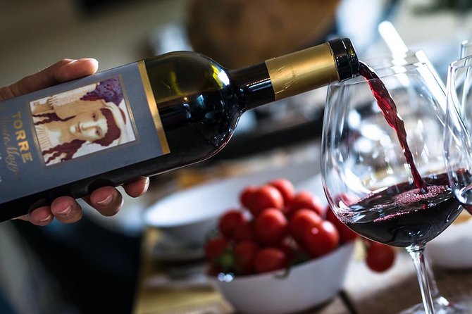 Tour and Tasting at an Organic Winery in the Heart of Chianti Classico Area - Francesco turns the tasting into a lesson