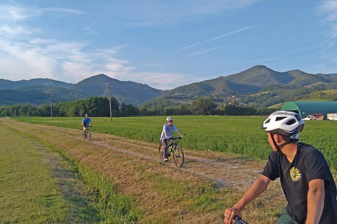 Tuscan countryside bike tour and food tasting - Why this ride works beyond Florence