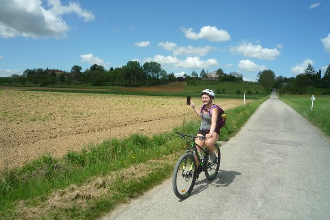 Tuscan countryside bike tour and food tasting - San Cassiano in Padule and the old parish church