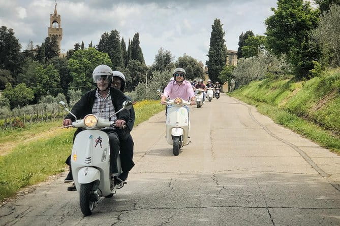 Tuscany Vespa Tours Through the Hills of Chianti - Getting ready at 8:30 in Florence