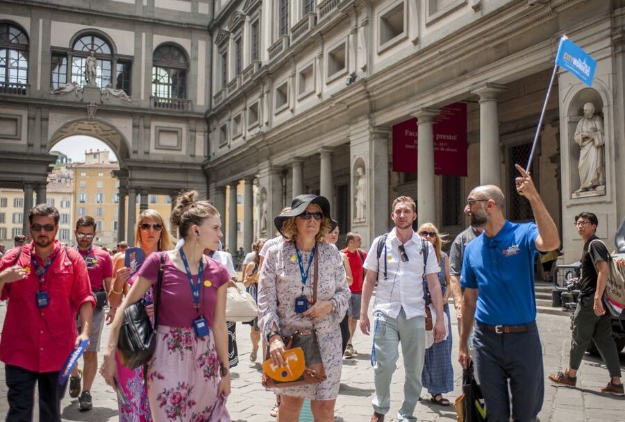 Uffizi Gallery: Small Group Guided Tour with Skip-the-Line - Botticelli, Leonardo, and Michelangelo in 90 minutes