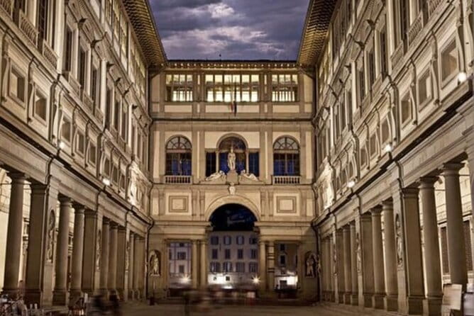 Uffizi Gallery: Small-Group Guided Tour - Meeting at the Giotto statue