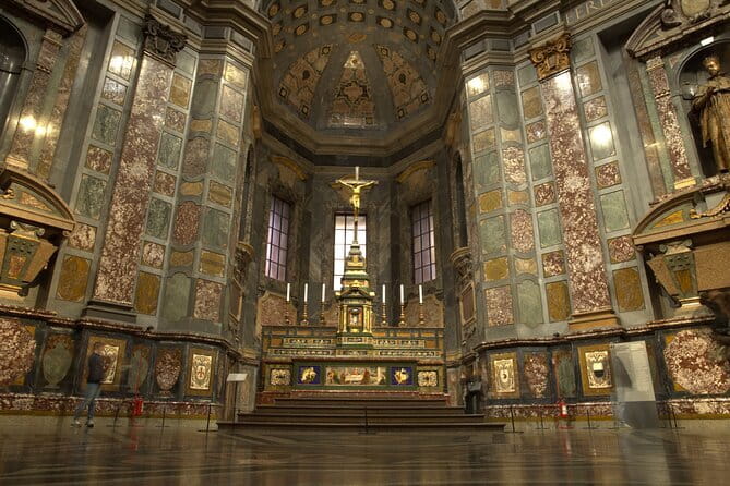 Uffizi Gallery Small Group Tour with Guide - The guides make the largest difference