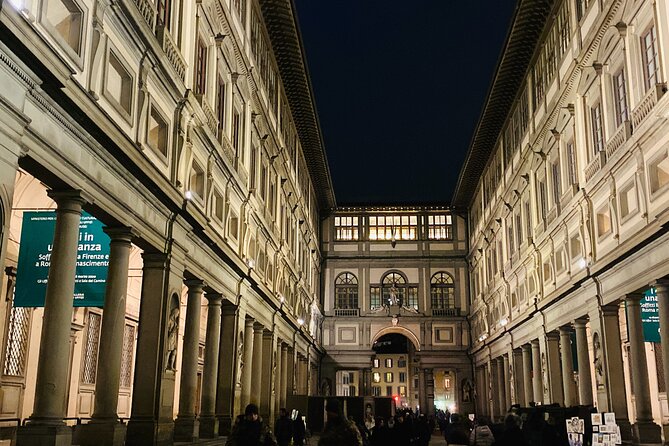 Uffizi Gallery Tickets: Step into the Heart of Renaissance Art - Your visit begins at the Leonardo da Vinci statue