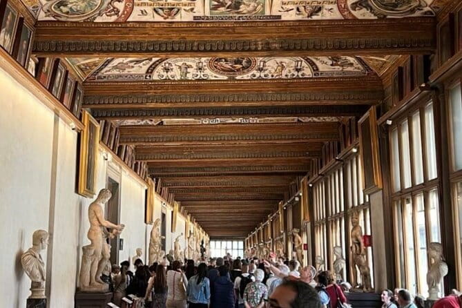Uffizi Gallery Timed Tickets with Audio guide - Group size, timing, and practical comfort