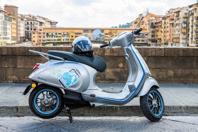 Vespa Elettrica 70 (125) Rental for the Full Day in Florence - Using the app instead of joining a guided convoy