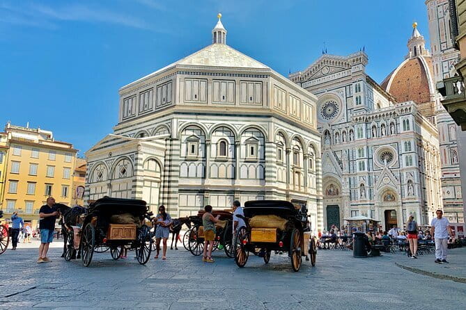 Walking Guided Tour of Florence landmarks - Palazzo Medici Riccardi: where the route begins