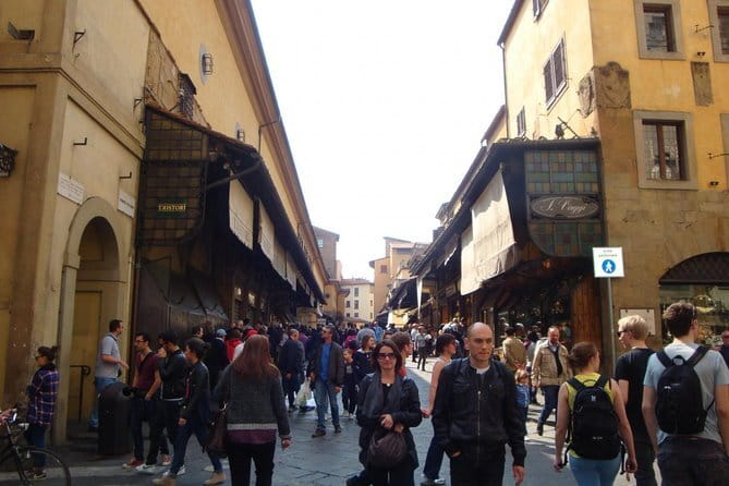 Walking Tour with Wine Tasting in Florence - The Uffizi story and Ponte Vecchio