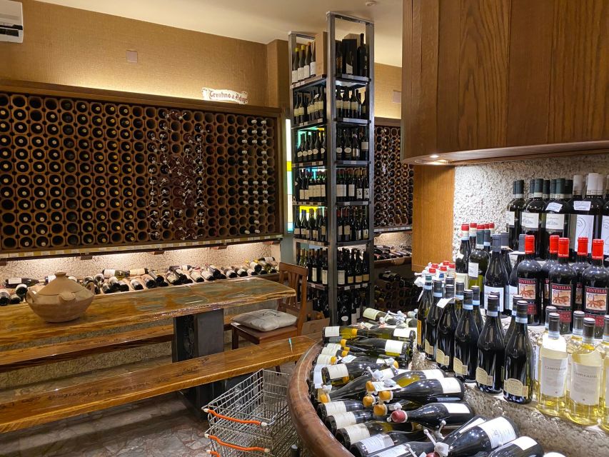 Wine Tasting Experience in Florence city centre - Small group does not always mean group conversation